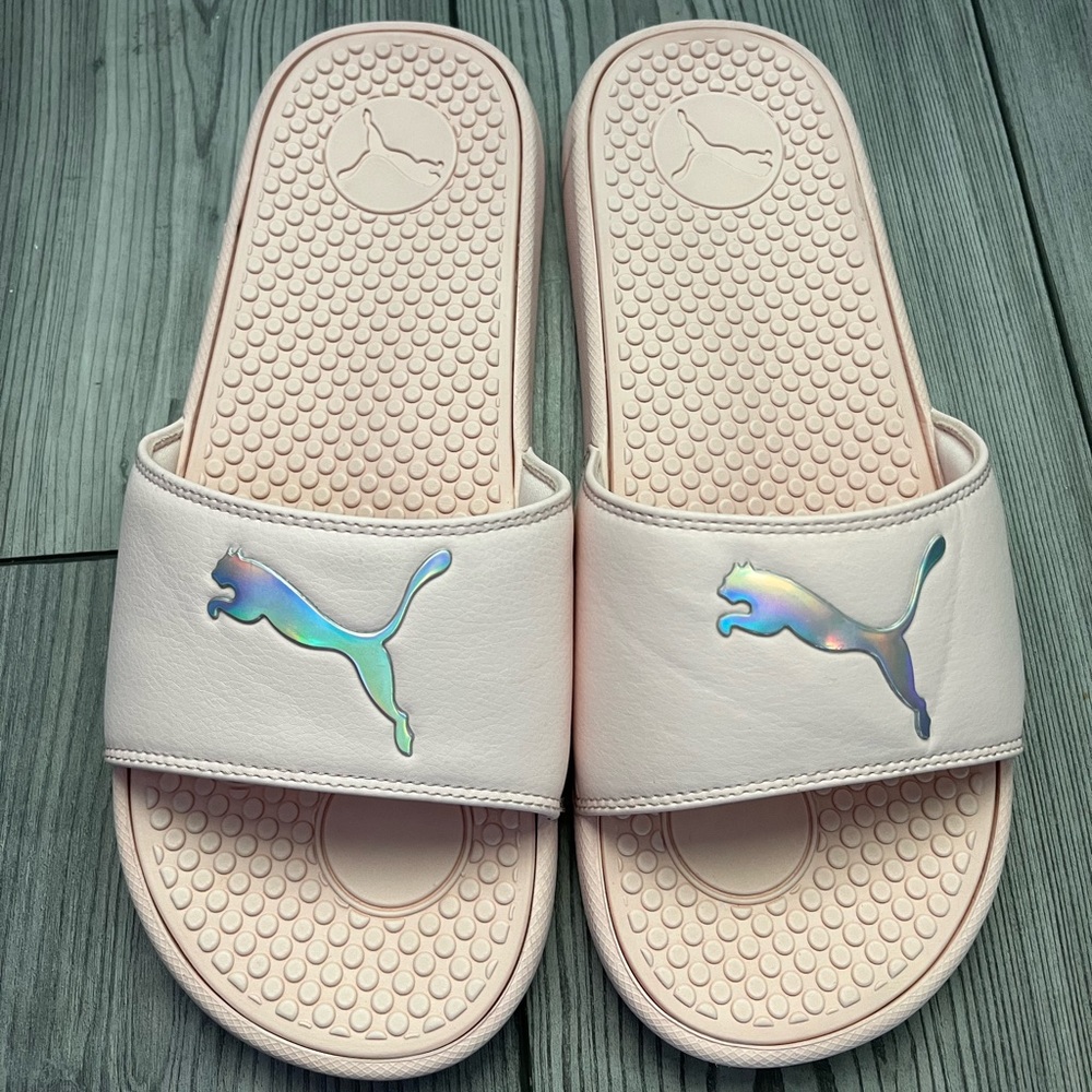 NEVER WORN- Color: Light Pink/ Rose Gold